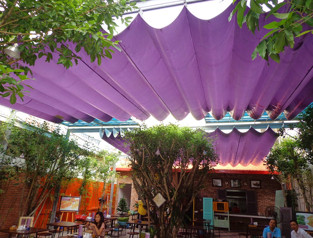 Mái bạt xếp quán cà phê giá tốt nhất tại Hà Nội - Thi Công ở Cơ ...